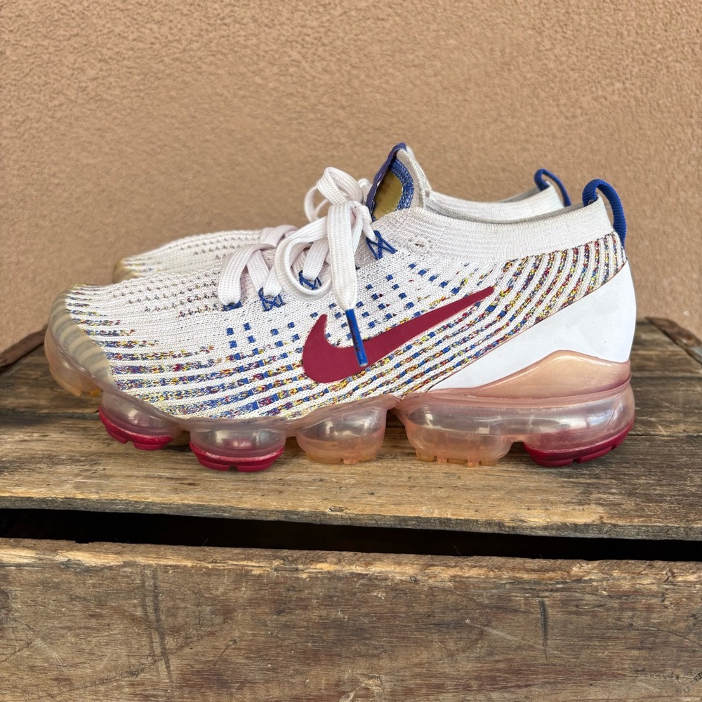 Nike Women’s Air Vapor Max Flyknit 3 Shoe